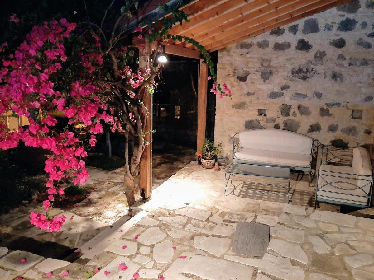 Blue Cottage Apsiou ภายนอก รูปภาพ