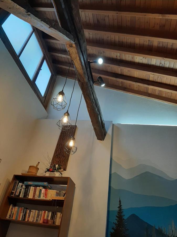 Blue Cottage Apsiou ภายนอก รูปภาพ