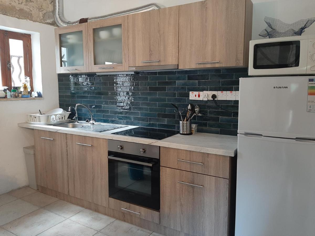 Blue Cottage Apsiou ภายนอก รูปภาพ