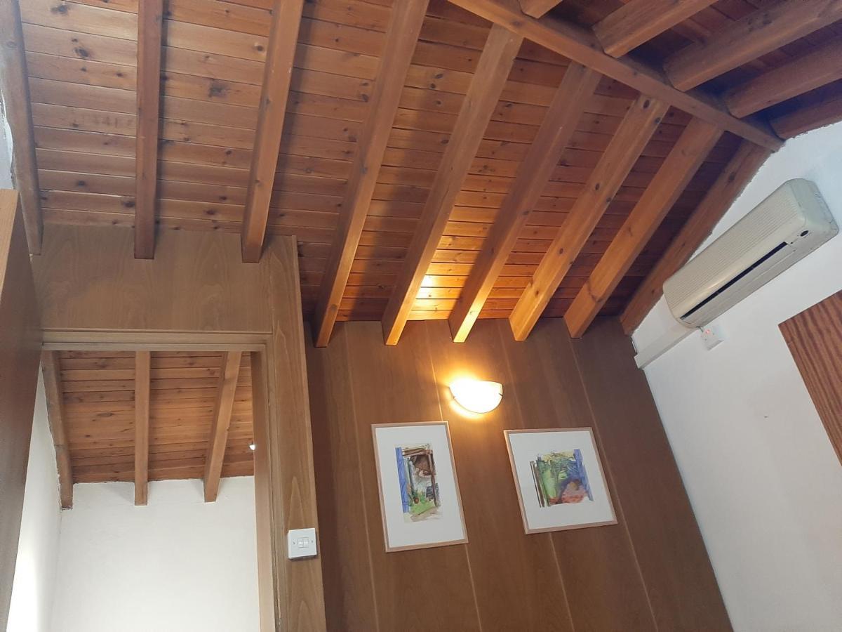 Blue Cottage Apsiou ภายนอก รูปภาพ