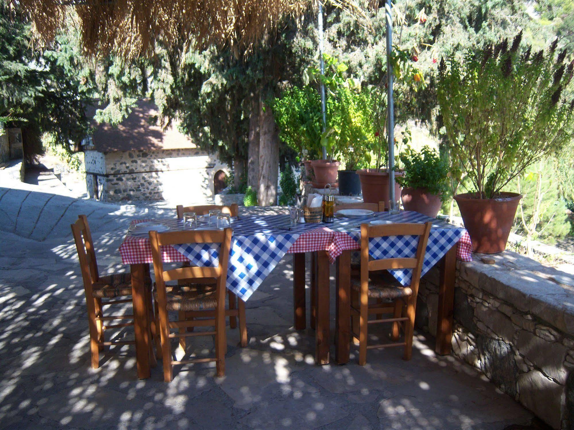 Blue Cottage Apsiou ภายนอก รูปภาพ