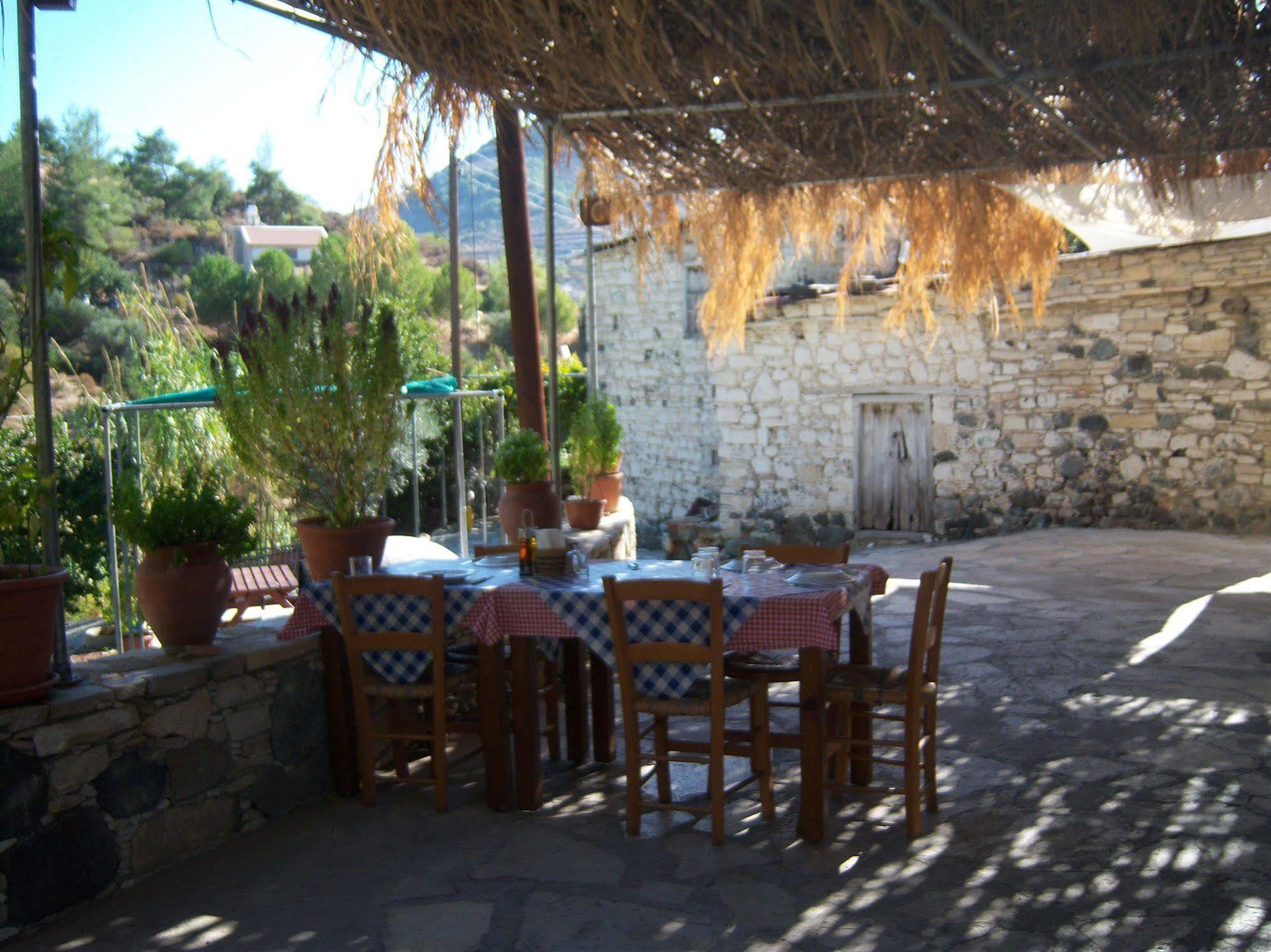 Blue Cottage Apsiou ภายนอก รูปภาพ